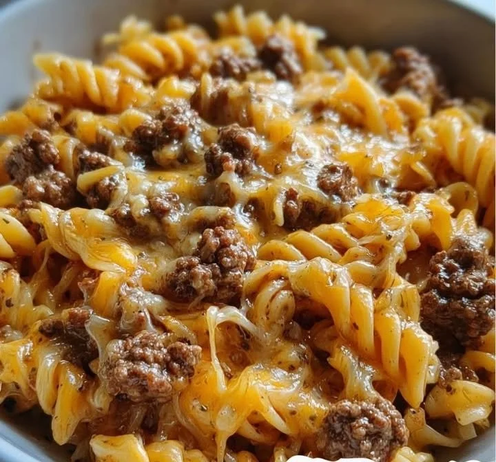 One-Pot Beef and Cheddar Ranch Pasta