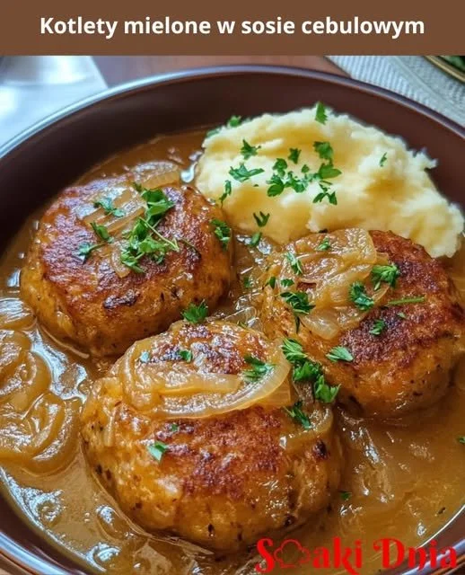 Kotlety mielone w sosie cebulowym